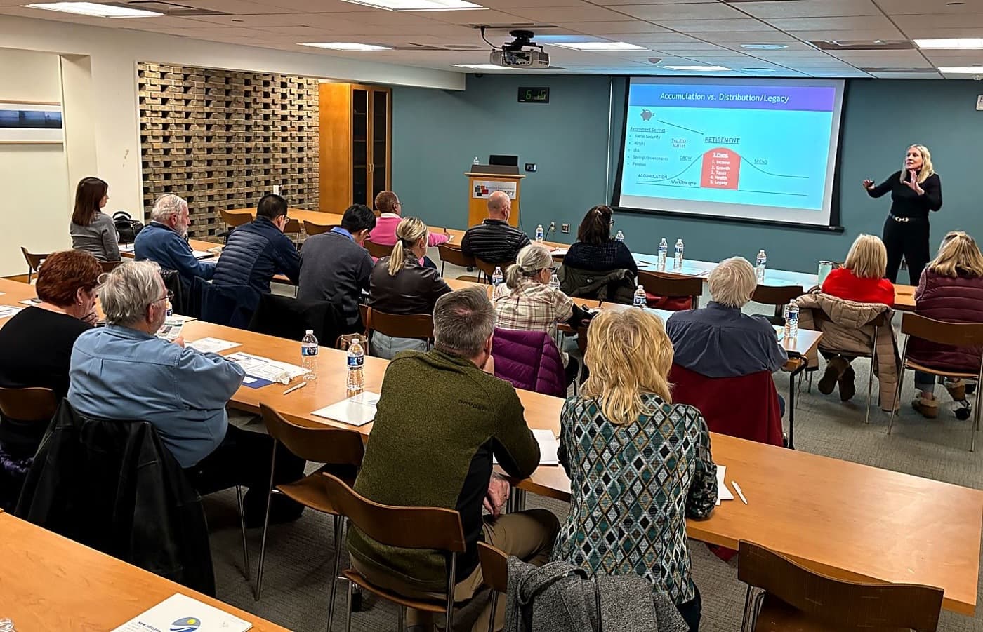 Retirees attending a New Horizon Retirement Solutions workshop